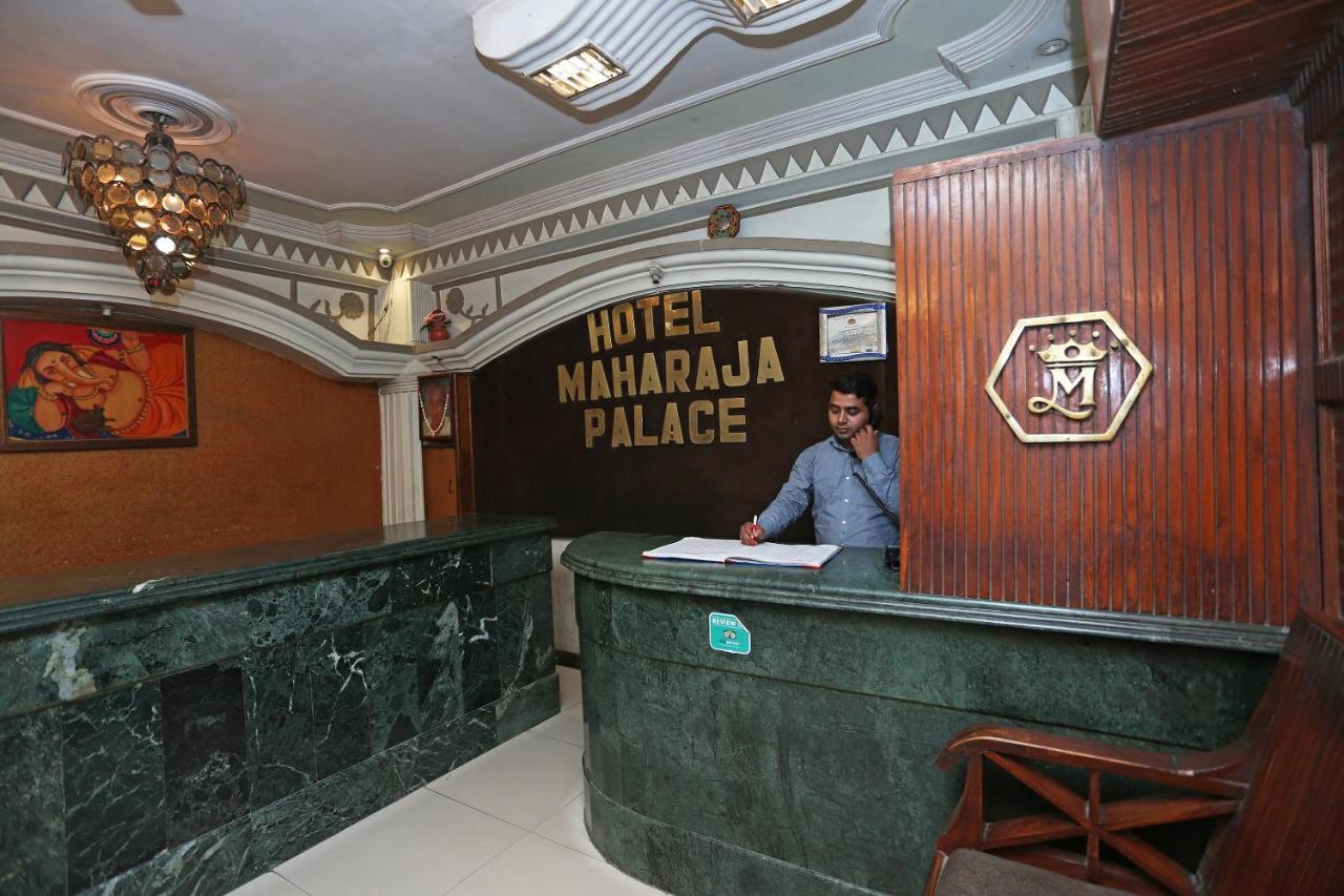 Oyo 4956 Hotel Maharaja Palace Kanpur Esterno foto